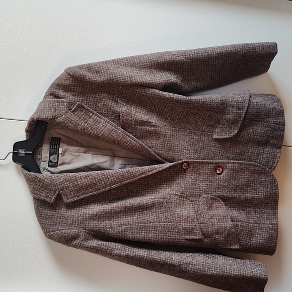 Vintage ladies tweed, wool blazer, size 13/14 Made in Uruguay. Fits like 6 or 8. - Picture 3 of 16